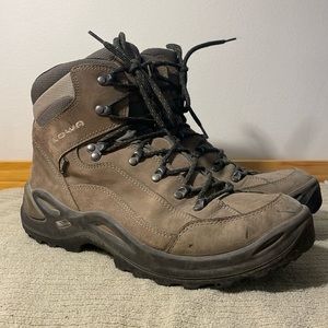 Women’s Lowa Renegade GTX Mid Hiking Books 10.5 Wide